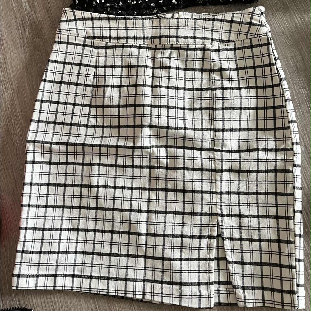 Garage Black and White Checkered Pencil Skirt